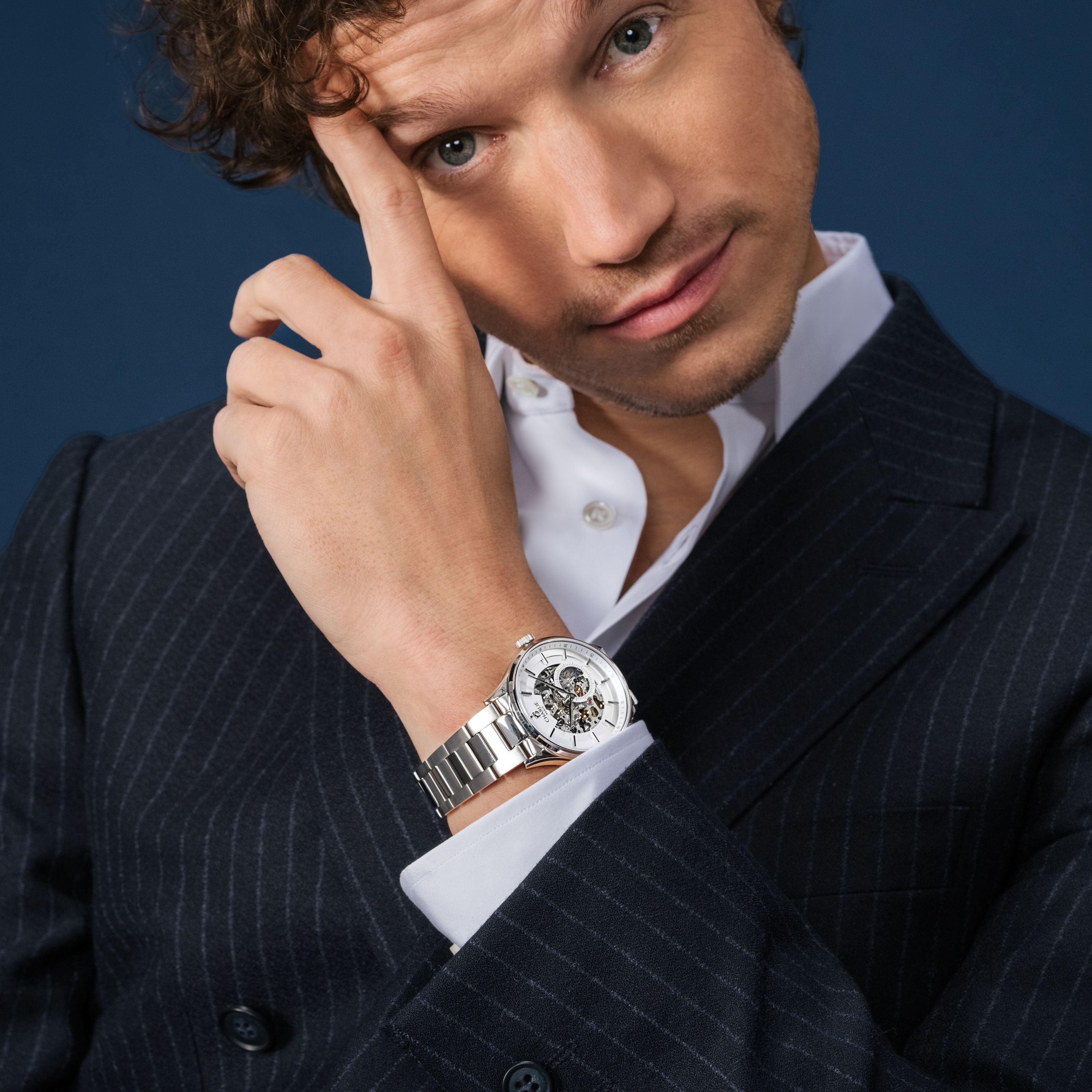 INITIAL - Skeleton - White