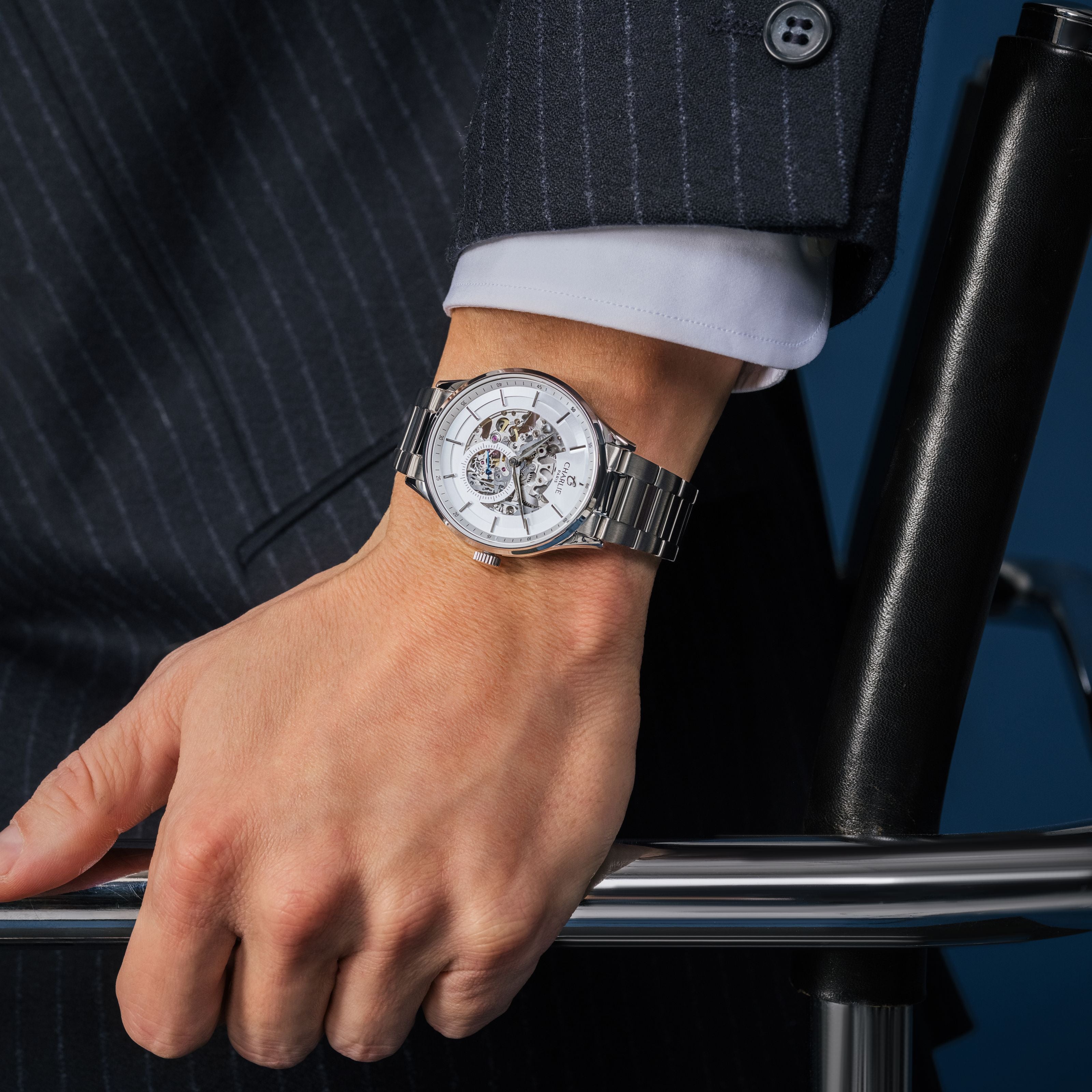 INITIAL - Squelette - Blanc