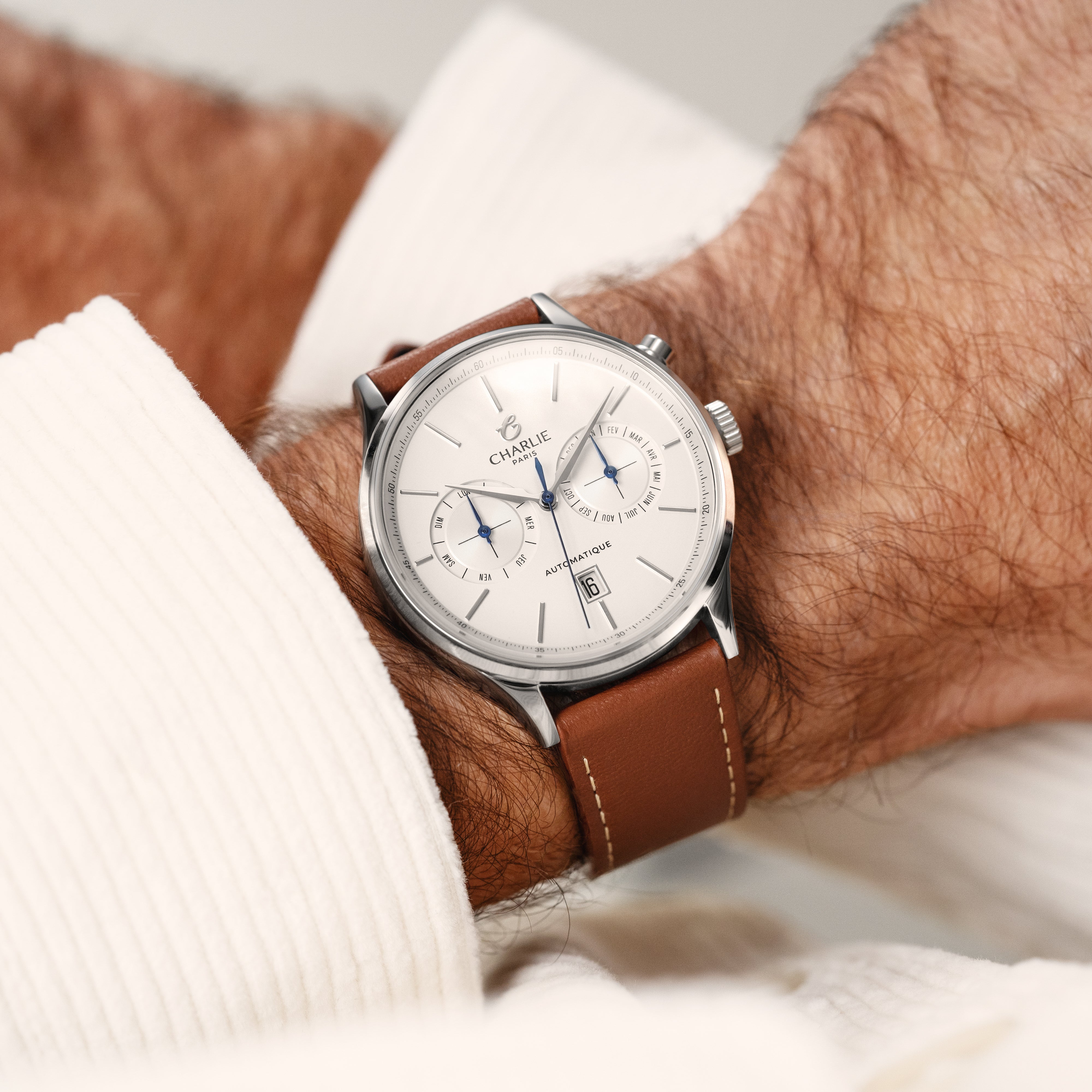 INITIAL - Calendar - White