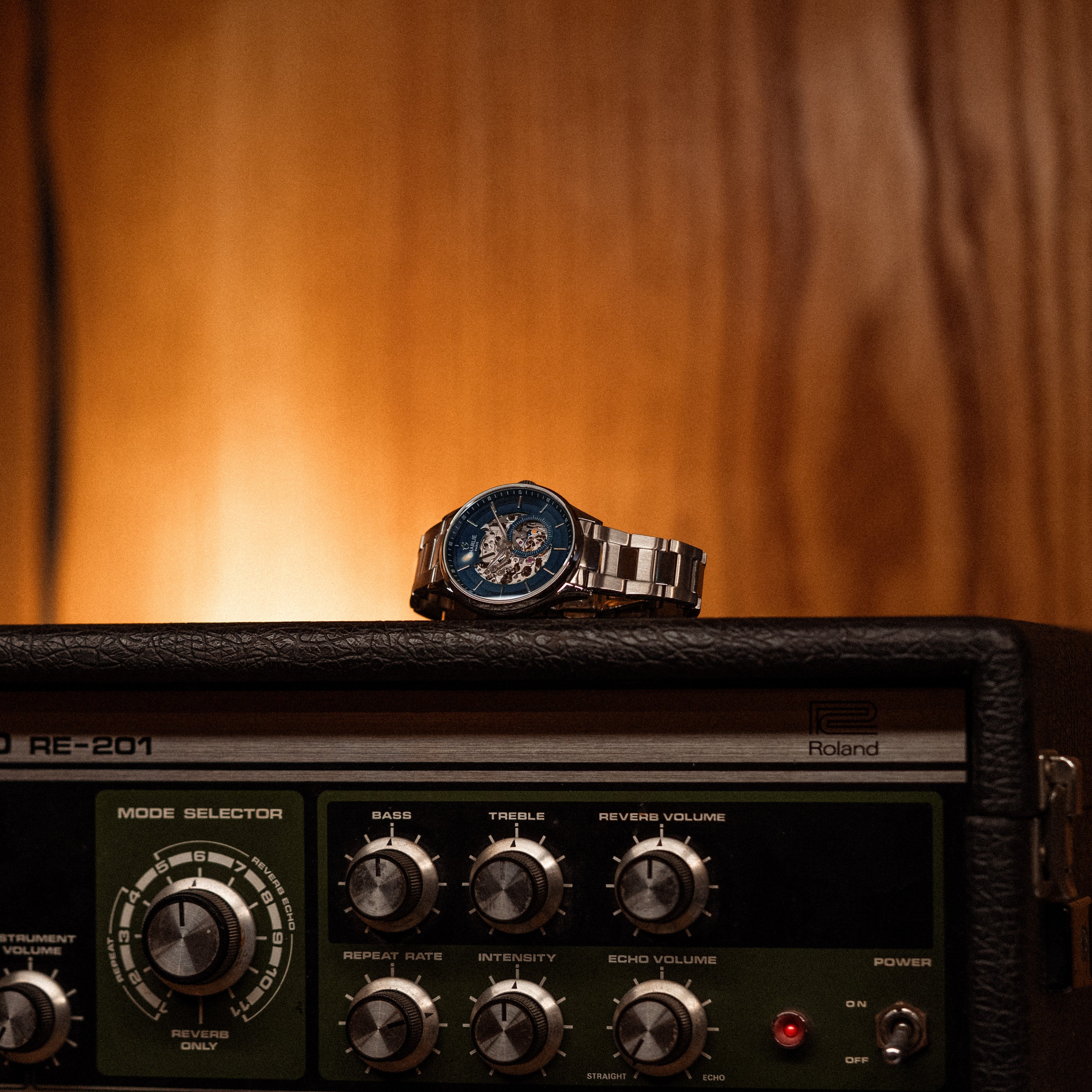 INITIAL - <tc>Skeleton</tc> - Blue