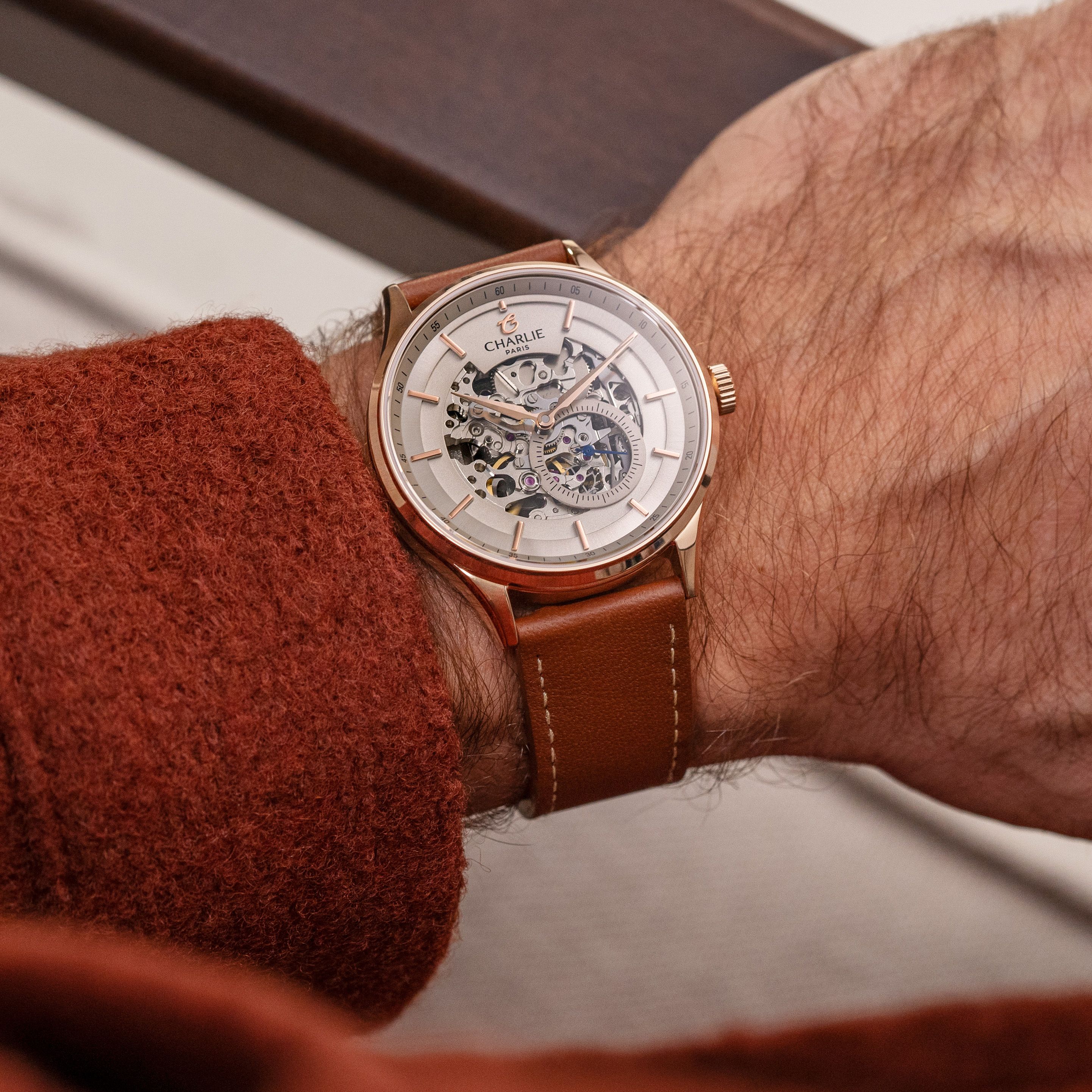 INITIAL - Skeleton - Rose Gold