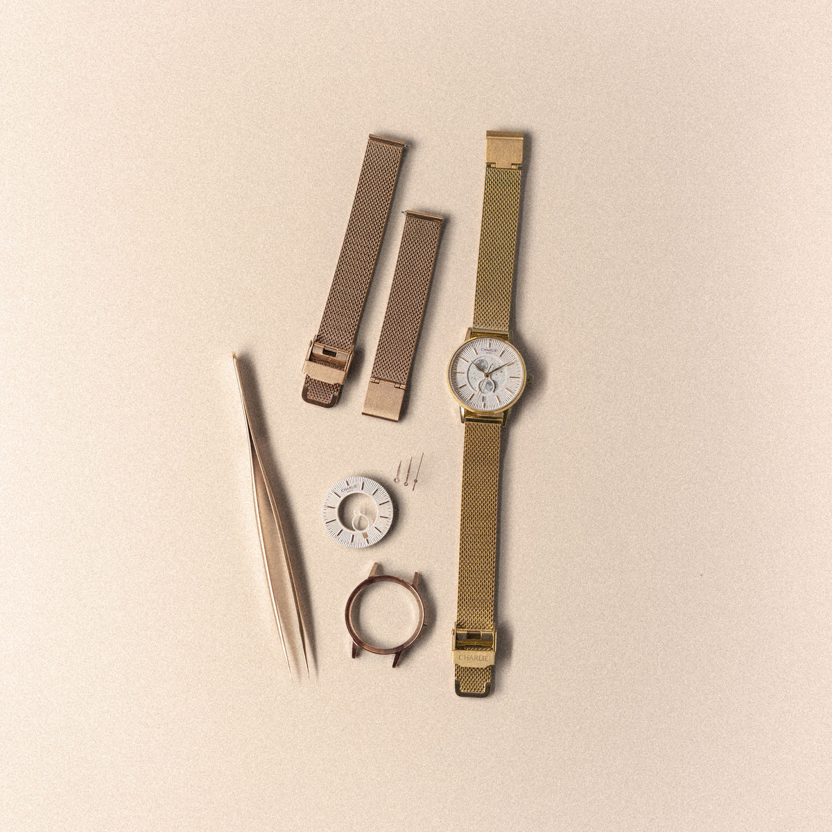 Notre sélection de montres dorées jaunes pour femme : élégance et éclat au poignet
