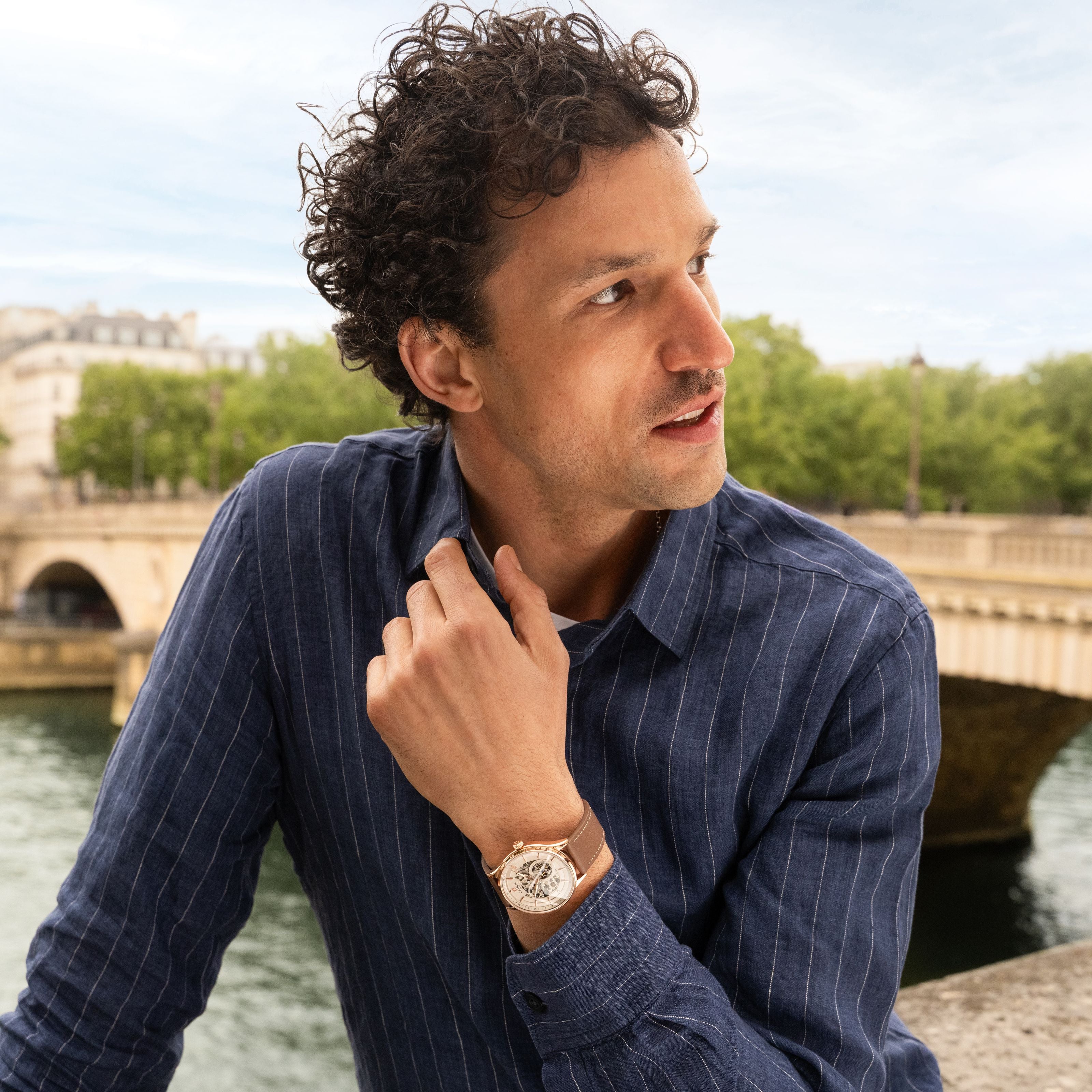 Montre squelette pour homme