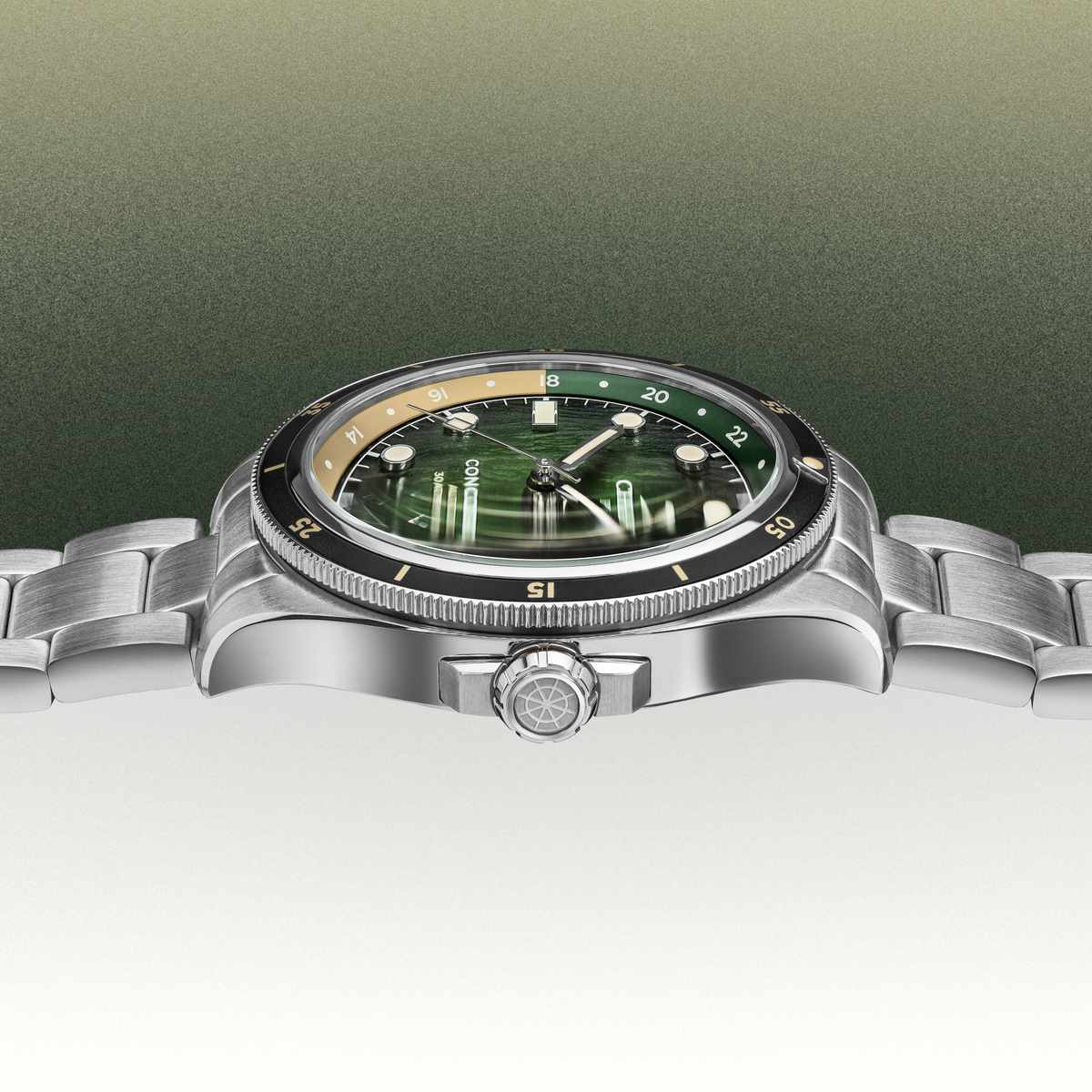 CONCORDIA - Automatic GMT - Latitude 0° - Steel bracelet