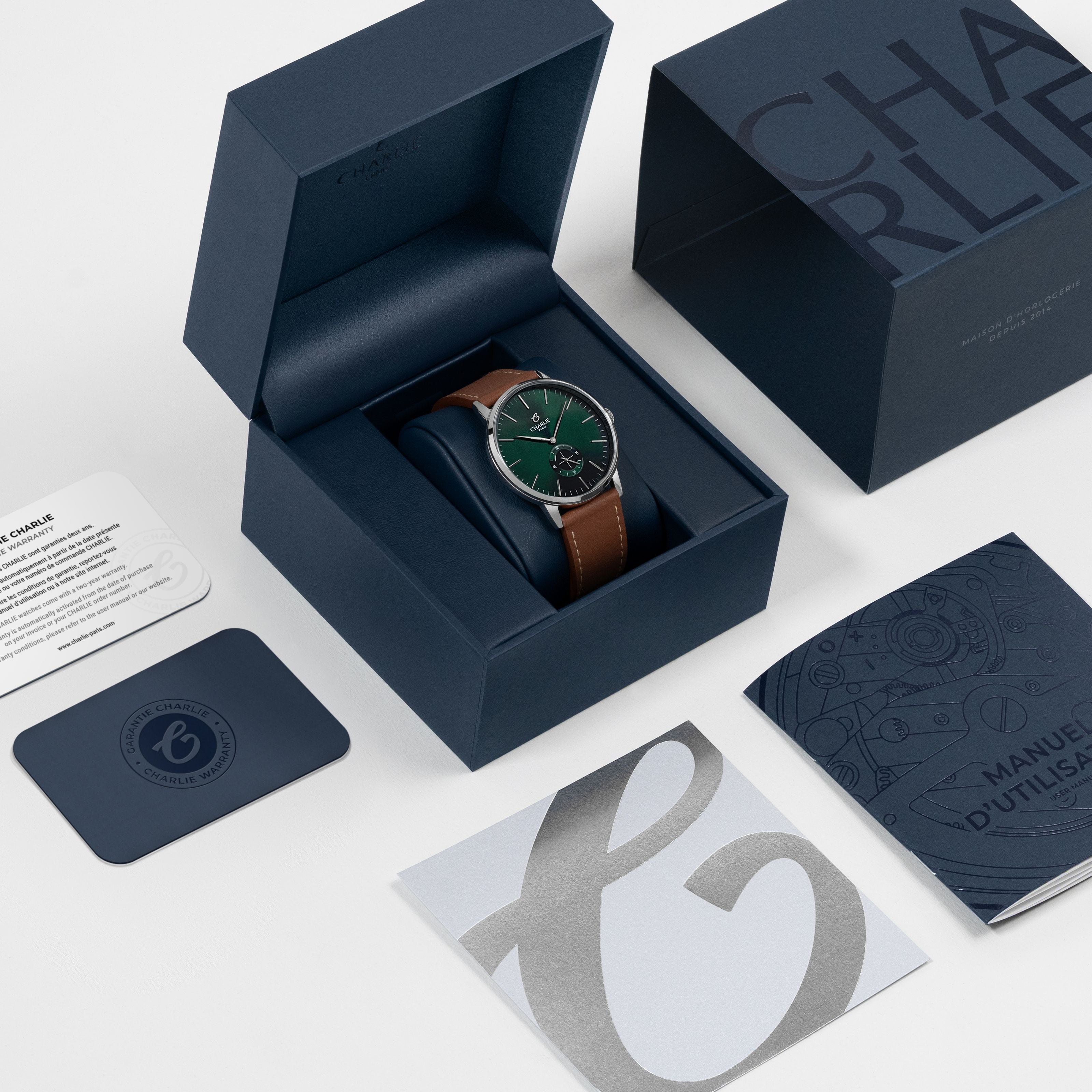HORIZON - Men's slim quartz watch, green - 39mm steel - Modern and