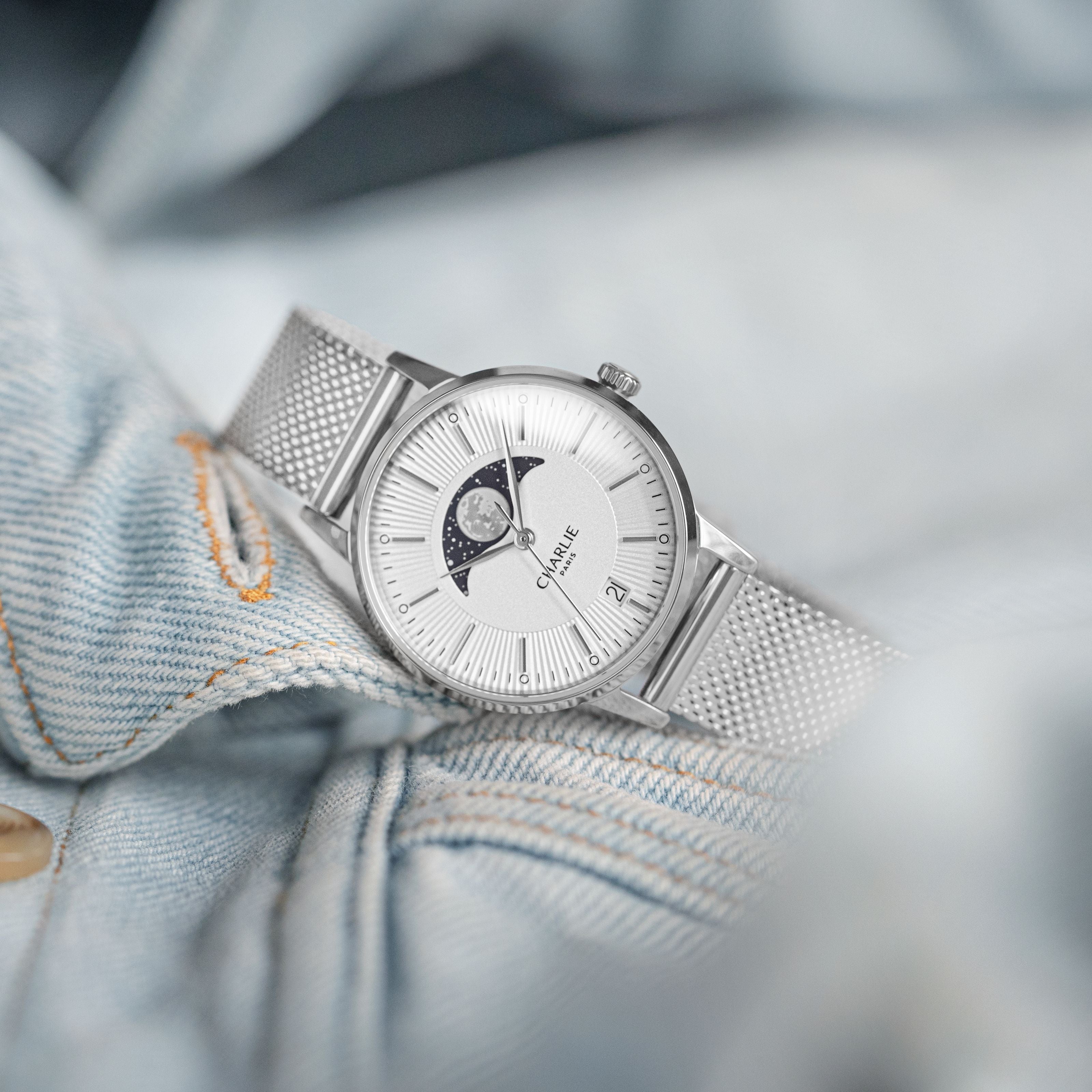 SULLY - Moon phase - Steel