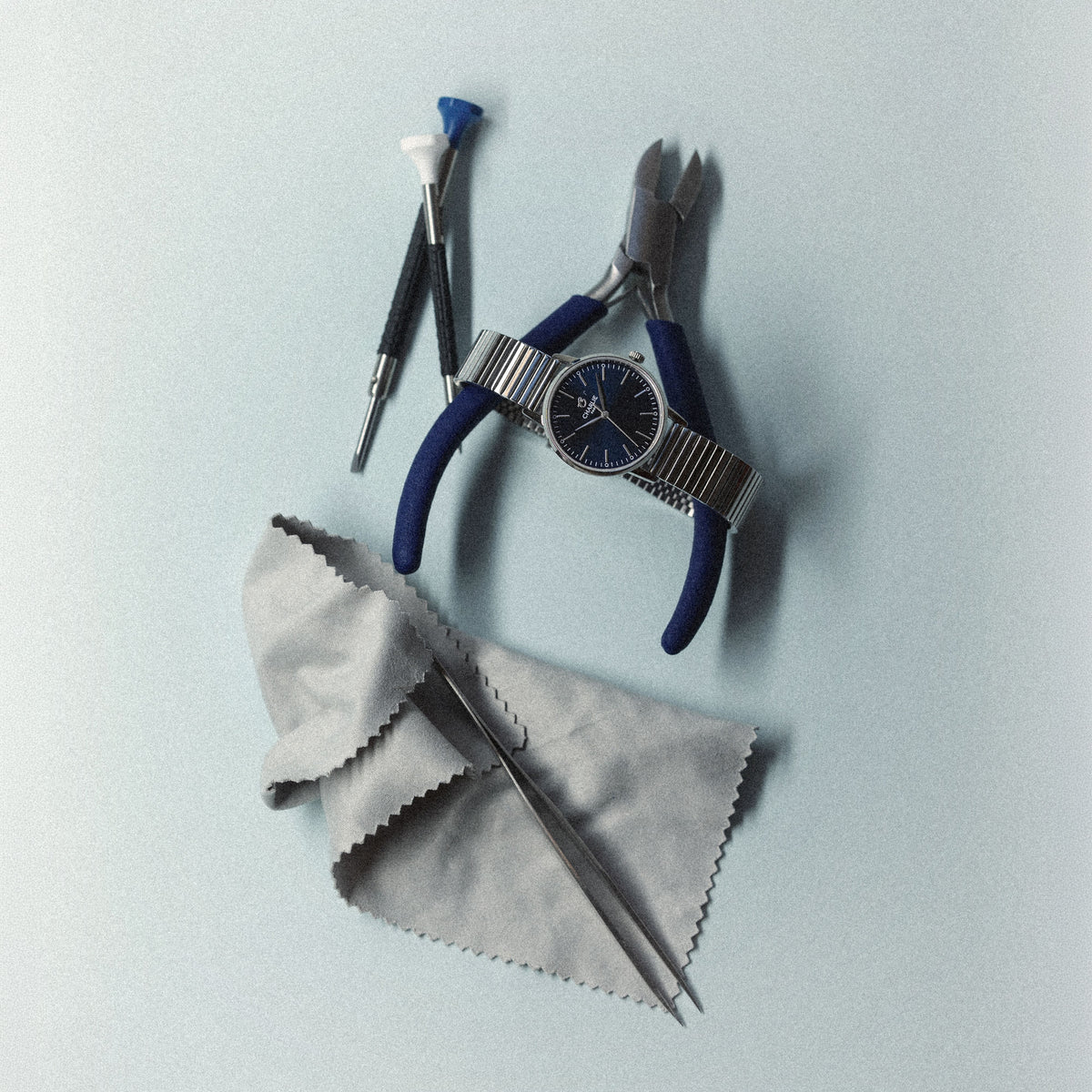 <tc>SULLY</tc>  - Steel &amp; blue