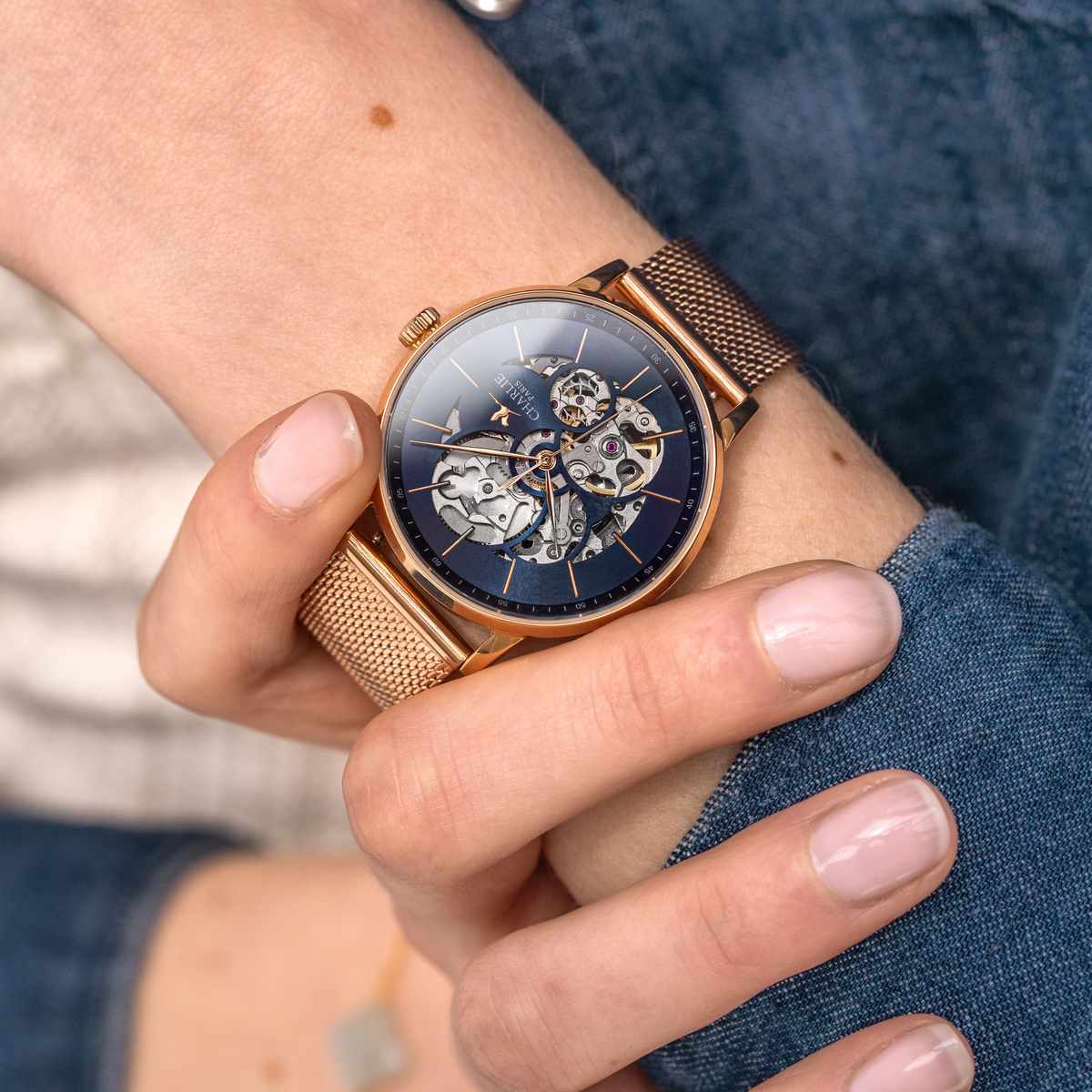 Montre squelette femme bleu Initial 36 Ajour e Dor rose et Bleu