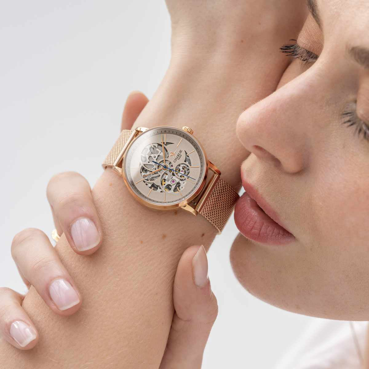 Female on sale skeleton watch