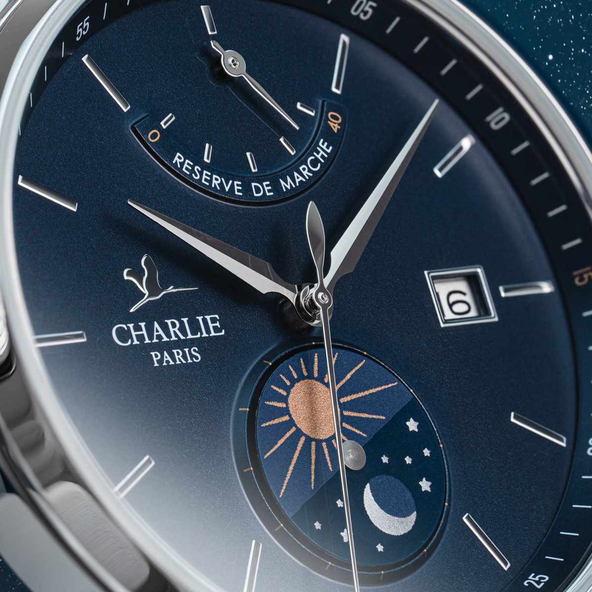 Charlie Paris dévoile sa montre automatique pour femme : Initial